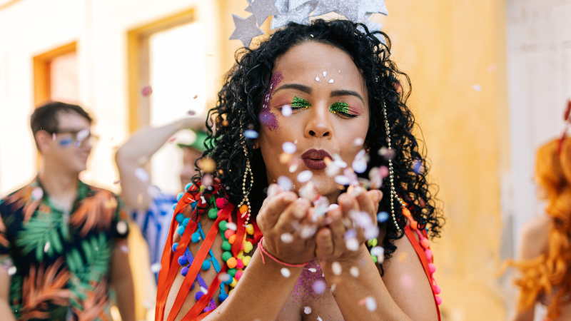 CBO divulga 10 recomendações para foliões evitarem lesões nos olhos 